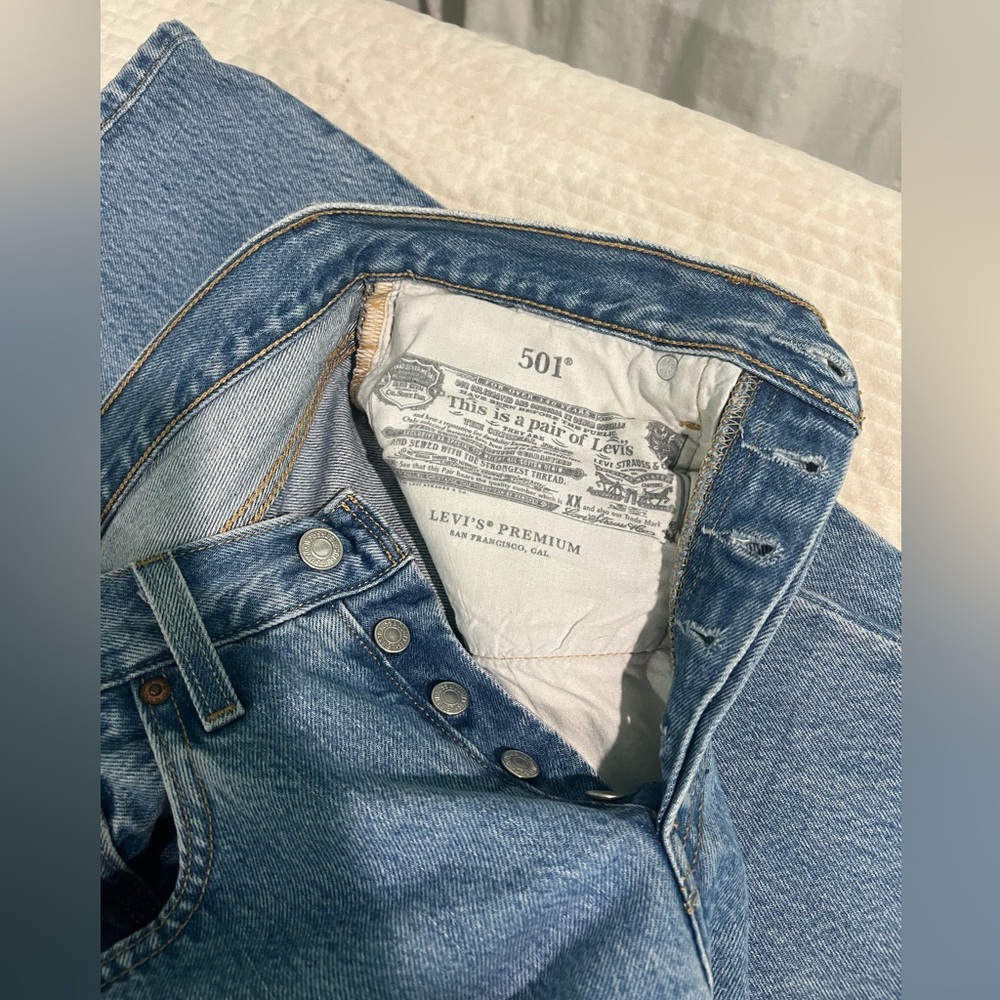 Levi’s 501 straight leg Premium - Picture 2 of 10